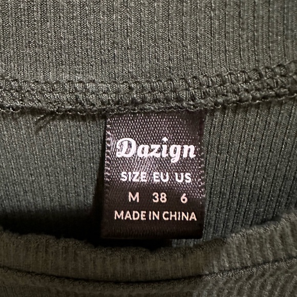 Elegant Forest Green Knot Tank Top - Picture 2 of 3